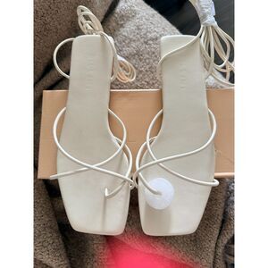 NIB Billini Fyri Wrap Sandal in Bone size 9